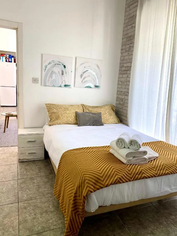 ジブラルタルCharming 1Br Just Off Main Street Prime Locationアパートメント 0*, ジブラルタル